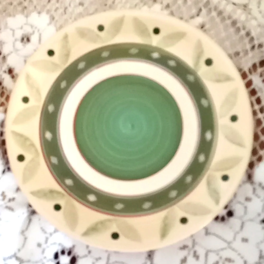 2 Harry and David large salad plates